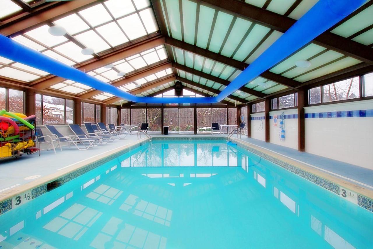 The Ponds At Foxhollow Lenox Exterior photo