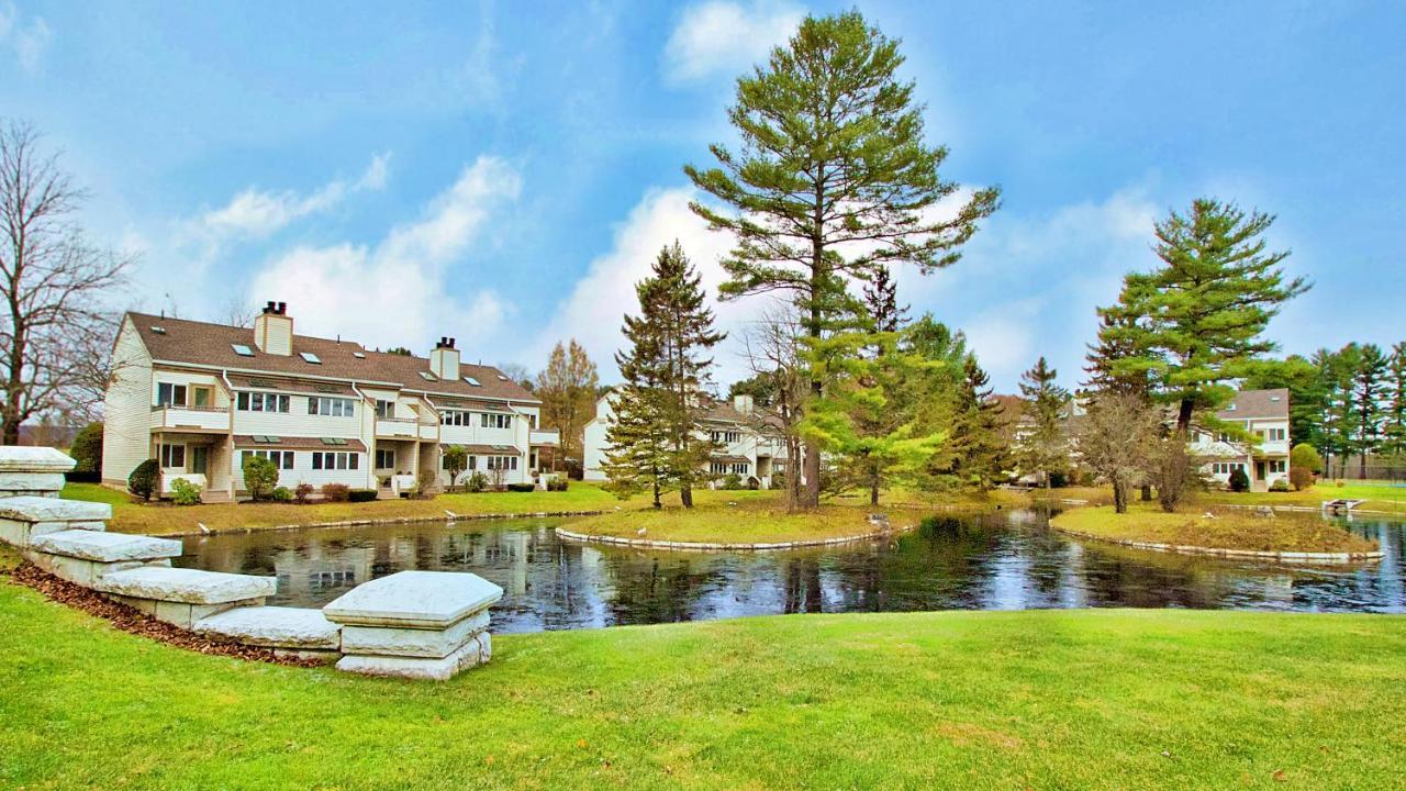 The Ponds At Foxhollow Lenox Exterior photo